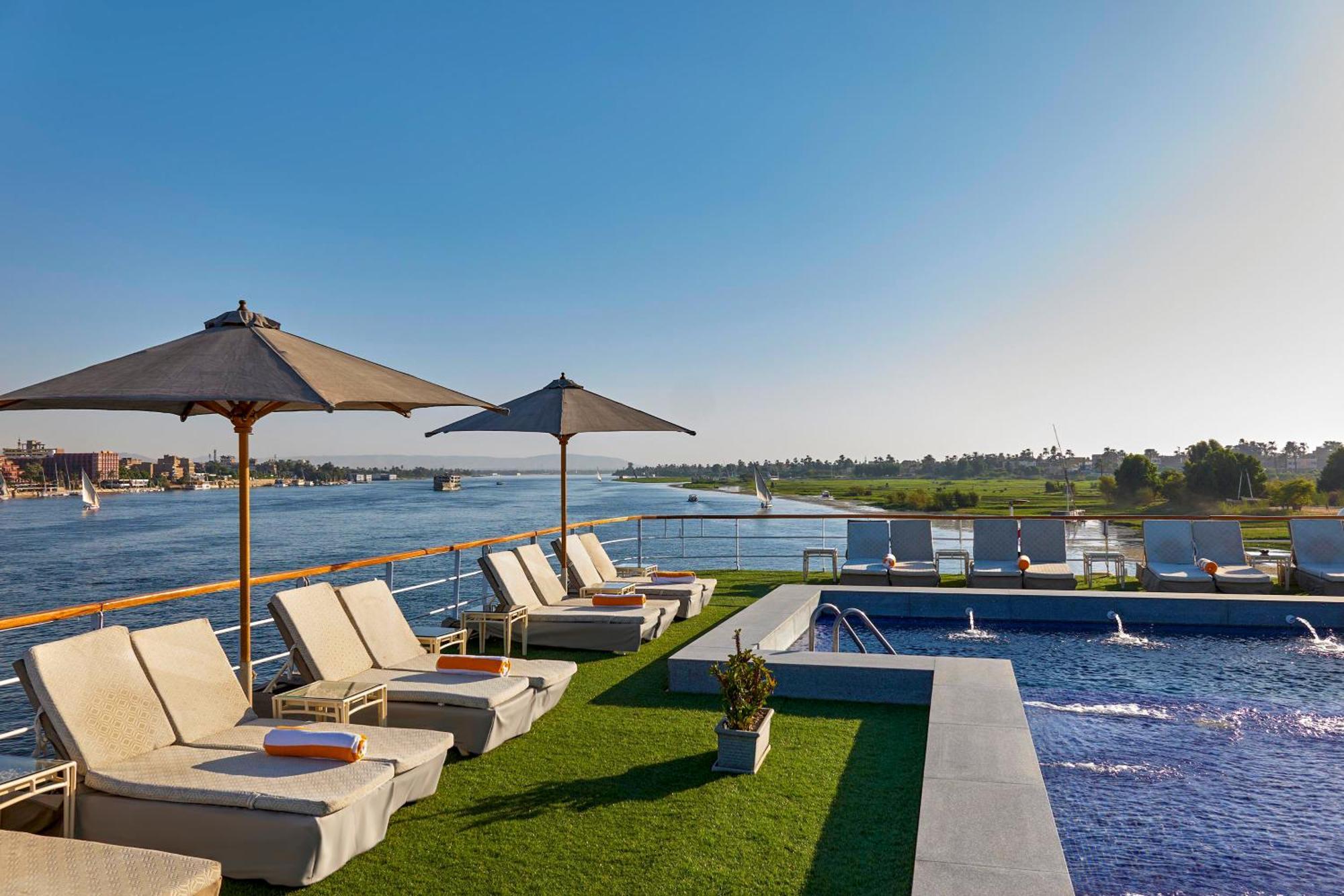 Moevenpick Royal Lily Nile Cruise, Every Monday Four Nights From Luxor, Every Friday Three Nights From Aswan - Including Excursions & Sightseeing Εξωτερικό φωτογραφία